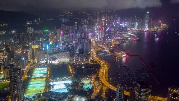 夜间无人机在香港维多利亚港上空延时或延时拍摄