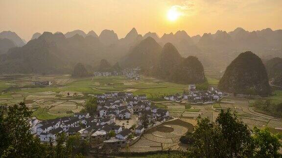 中国南方一个小村庄的日落延时