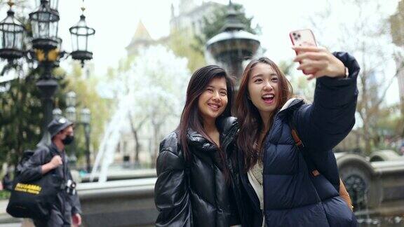 亚洲女游客自拍曼哈顿纽约