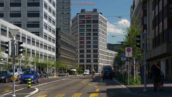 苏黎世市中心夏日晴天商务区交通街道慢镜头全景4k瑞士