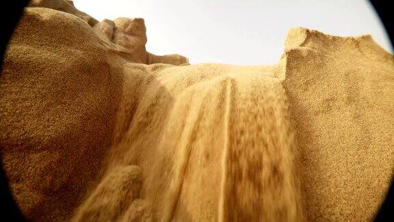 拉贾斯坦邦塔尔库里大沙漠的沙瀑布破碎