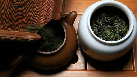 绿茶茶壶竹桌