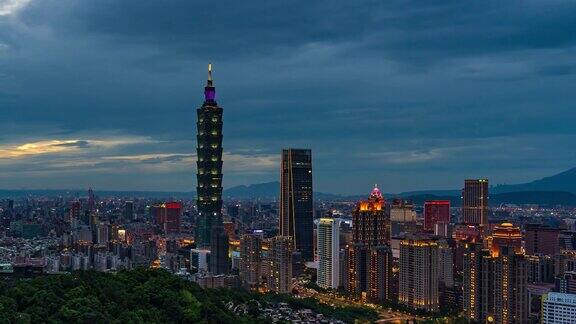 从白天到夜晚的时间流逝台湾台北的城市景观