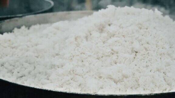 用平底锅煮米饭