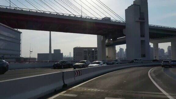 实时汽车驶过南浦大桥上海中国