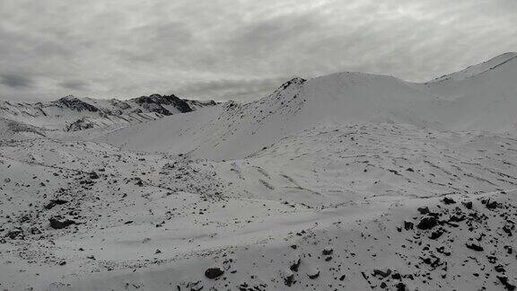 卡洪德尔迈波的雪山