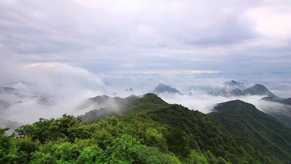 拂晓的瑶山中国桂林