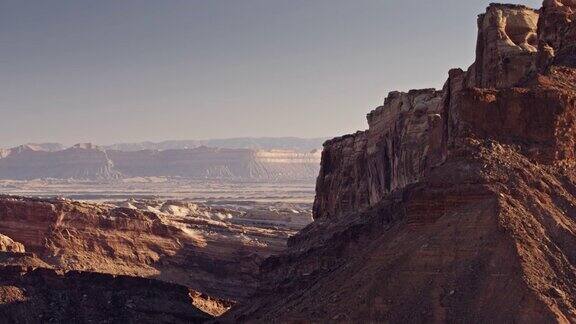 犹他州圣拉斐尔斯韦尔的黑龙峡谷鸟瞰图