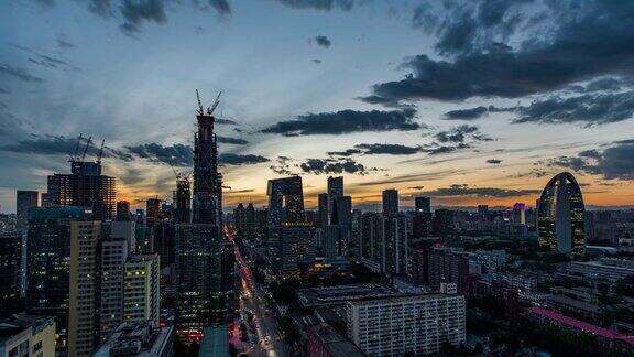 ZI鸟瞰图北京白天到夜晚的过渡