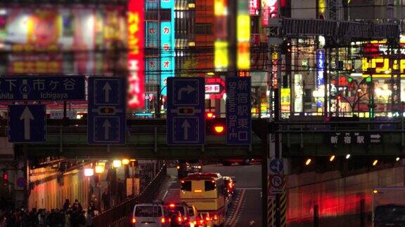 晚上的东京新宿