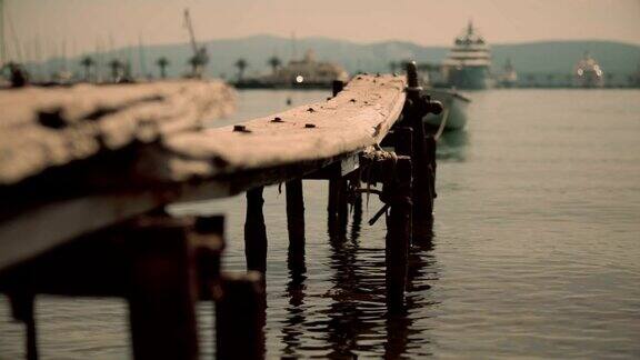 老码头码头在河与水波光粼粼作为美丽的自然背景1920x1080全高清镜头