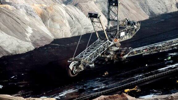 时间流逝煤炭开采