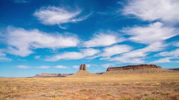 WS时间流逝云翻滚在纪念碑国家公园犹他州美国