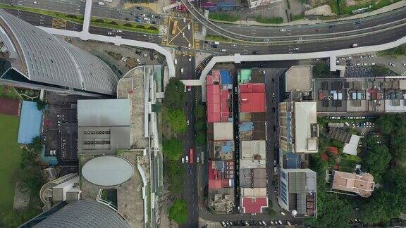 白天飞行在吉隆坡城市交通街道空中俯视图4k马来西亚