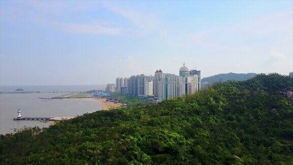 晴天珠海市著名海滩湾公园航拍全景4k中国