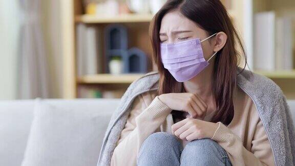 亚洲妇女在家咳嗽