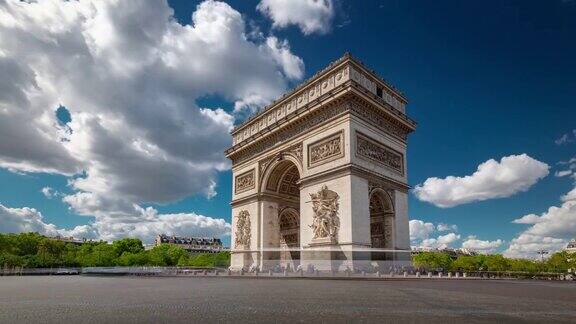 夏日巴黎城著名的拱门交通环形广场延时全景4k法国