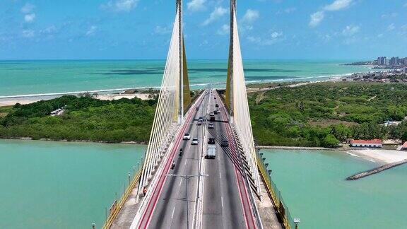 城市景观电缆高架桥在纳塔尔河格兰德北巴西