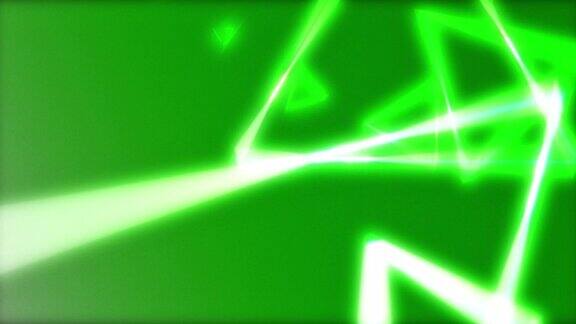 4k抽象的霓虹绿光三角形在绿色黑底上
