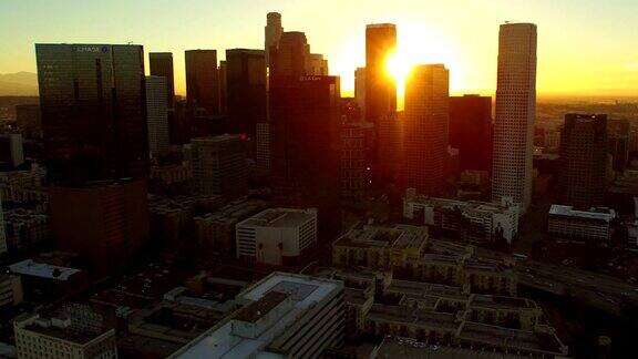 洛杉矶空中市中心城市景观日出