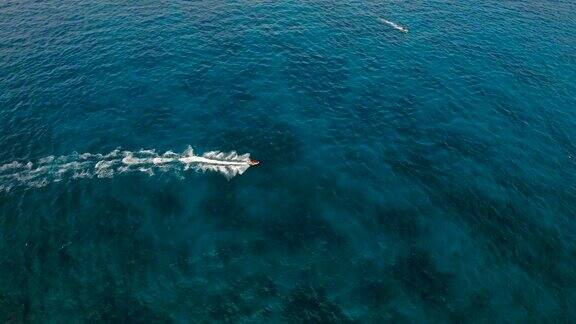 水上摩托艇骑手菲律宾长滩岛