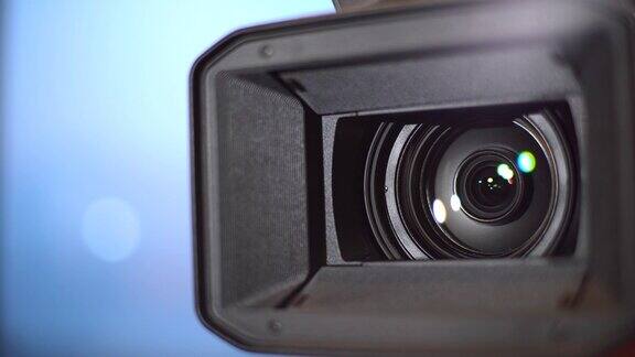 特写摄像机镜头打开变焦视频摄像机镜头4K