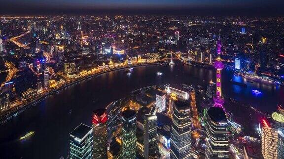 从白天到夜晚的上海