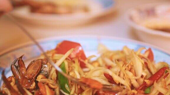 泰式食物木瓜沙拉