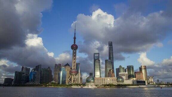 时光流逝上海东方明珠电视塔和中国的外滩4k的决议