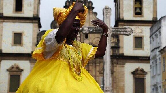 巴西女子“拜阿娜”跳舞