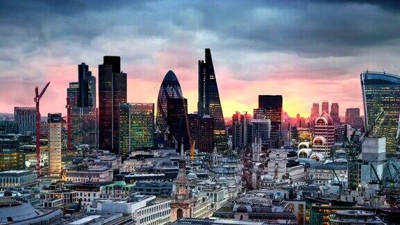 伦敦金融城夕阳西下的伦敦全景