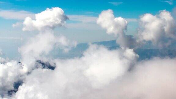 山上的云的形成