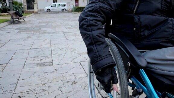 手持式轮椅移动-股票视频