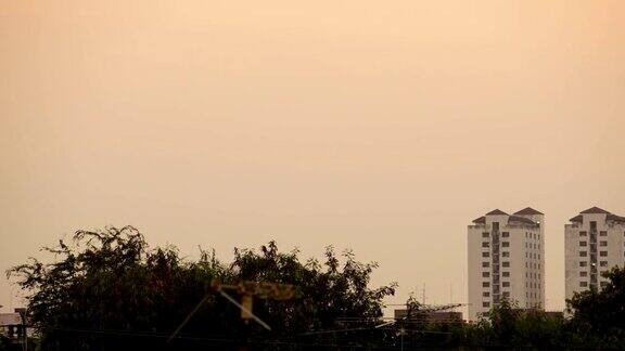 日落在曼谷的城市景观时间流逝