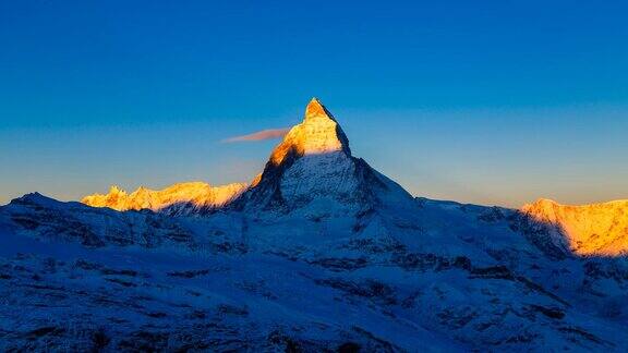 瑞士马特洪峰的日出时间间隔为4K