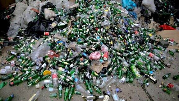 绿色空瓶循环利用-回收废物
