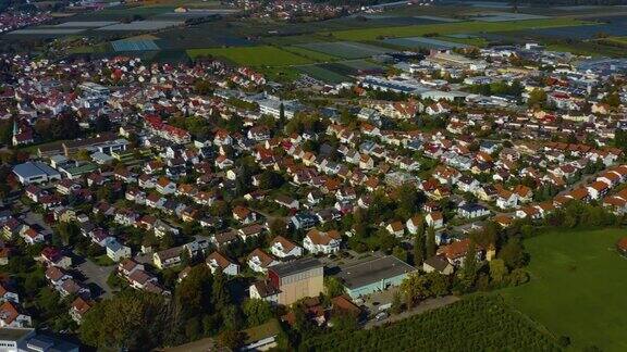 在康斯坦茨湖畔的兰根讷根市鸟瞰图