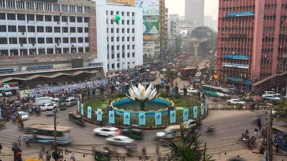 孟加拉国首都和最大城市达卡Motijheel金融区的交通延时视图放大