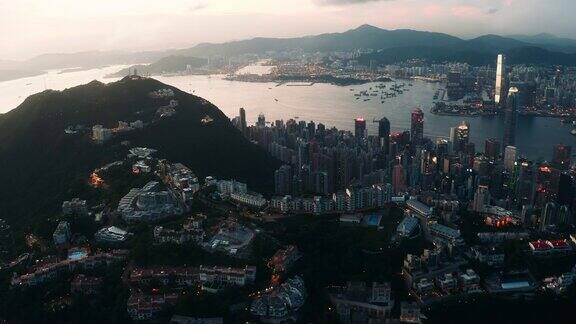 香港城市无人机拍摄的摩天大楼画面