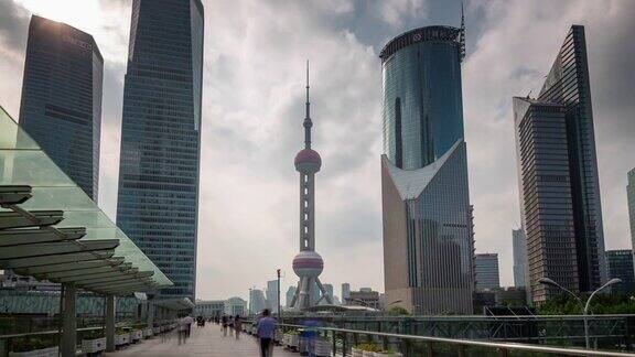 中国上海城市日市中心著名建筑步行全景4k时间流逝