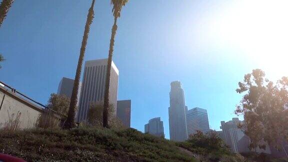 洛杉矶市中心摩天大楼的慢镜头