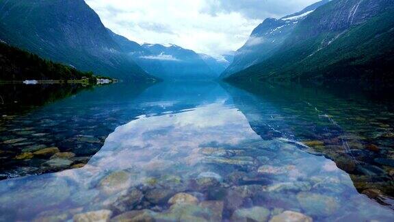 美丽的大自然挪威洛瓦内特湖