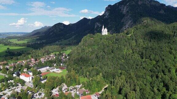 童话故事德国新天鹅堡建立拍摄无人机航拍4K