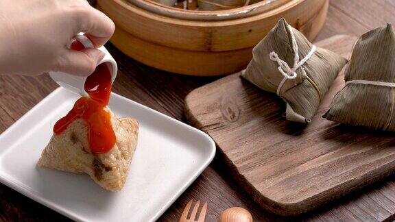 端午节吃粽子庆祝