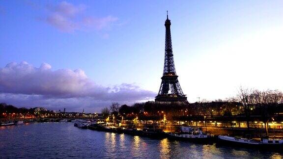 巴黎黄昏时的埃菲尔铁塔和塞纳河