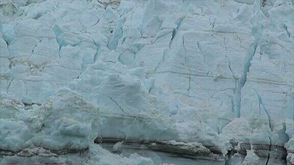 阿拉斯加冰川湾国家公园的马杰丽冰川
