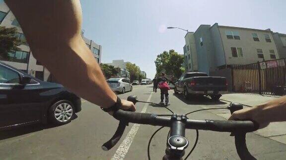POV自行车骑行:在旧金山用公路赛车通勤