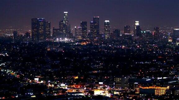 洛杉矶市中心晚上的时间流逝