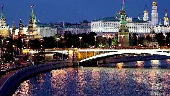 莫斯科河大石桥和克里姆林宫的夜景莫斯科俄罗斯