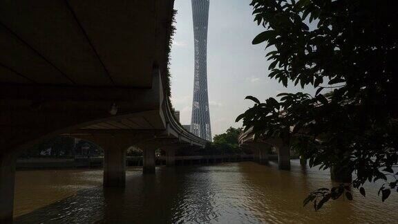 阳光明媚的一天广州市著名塔河湾慢镜头全景4k中国